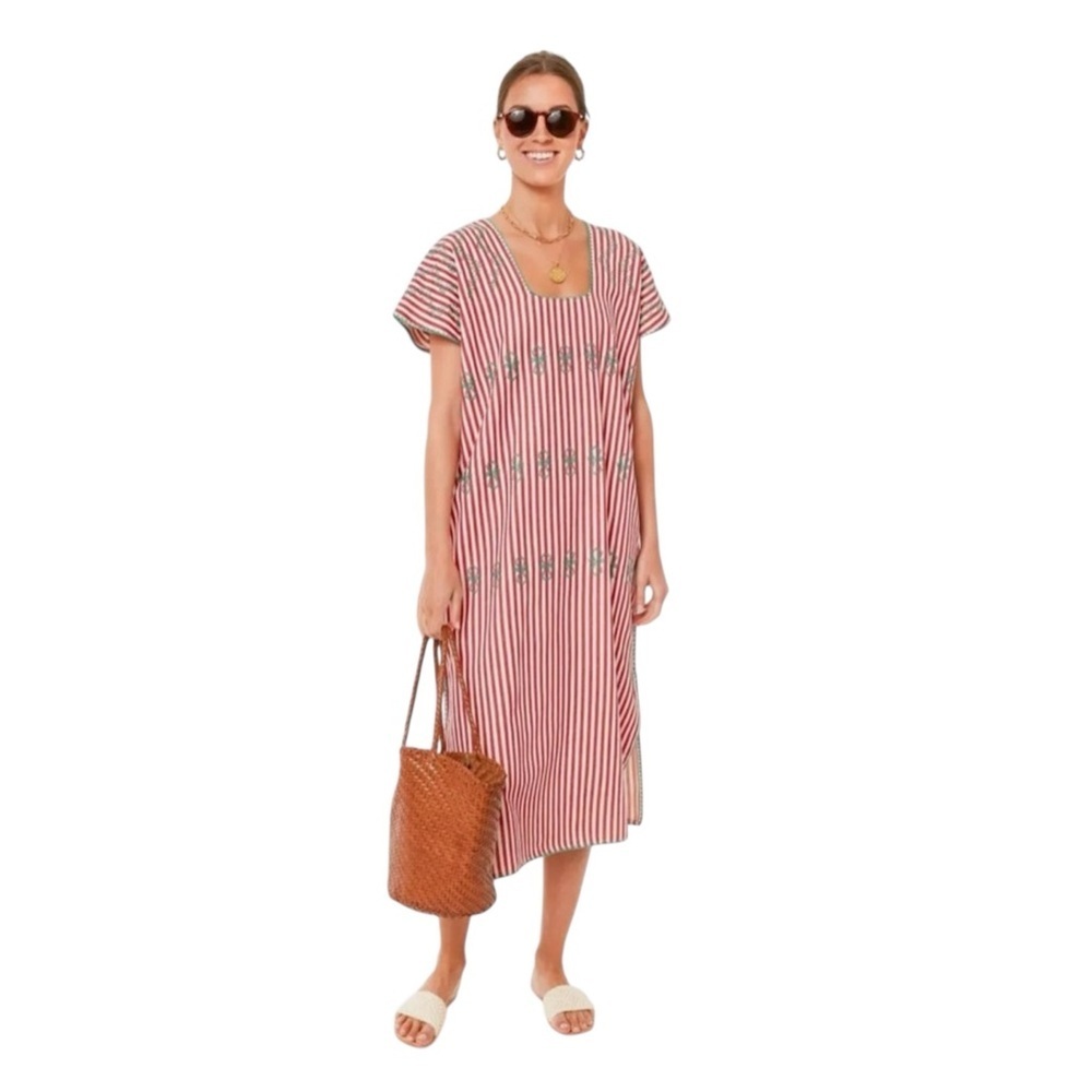 Tuckernuck Red Stripe Sullivan
Embriodered Canvas Caftan Size XS
